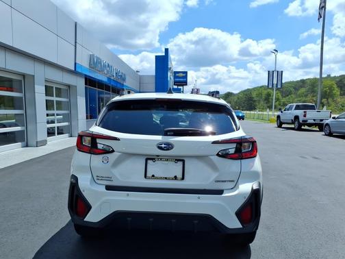 Crystal White Pearl 2024 Subaru Crosstrek Limited AWD