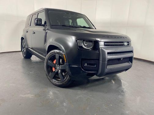 Santorini Black Metallic 2024 Land Rover Defender 110 P400 X