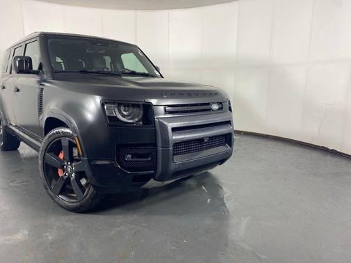 Santorini Black Metallic 2024 Land Rover Defender 110 P400 X
