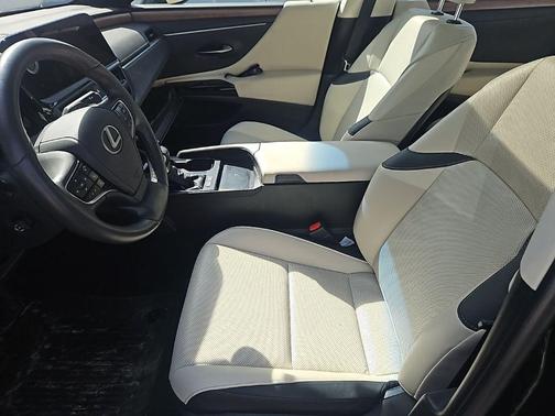 2023 Lexus ES 300h Base