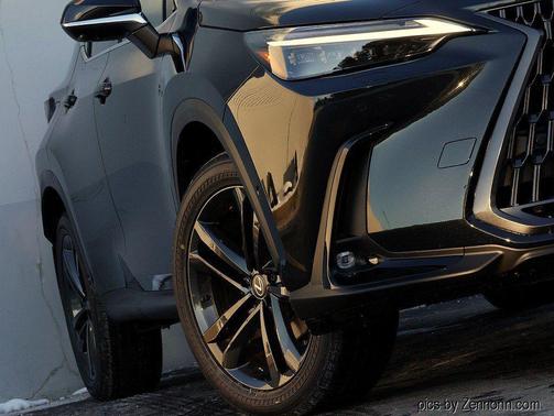 2026 Lexus NX 450h+ Luxury