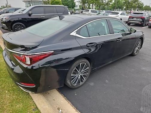 2022 Lexus ES 350 Base