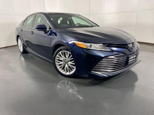 Galactic Aqua Mica 2018 Toyota Camry XLE