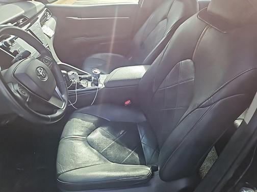 Galactic Aqua Mica 2018 Toyota Camry XLE