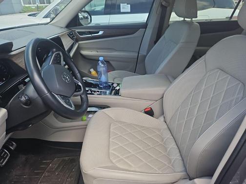 Silver Mist Metallic 2025 Volkswagen Atlas 2.0T SEL Premium R-Line 4MOTION