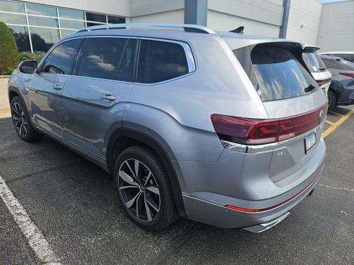 Silver Mist Metallic 2025 Volkswagen Atlas 2.0T SEL Premium R-Line 4MOTION