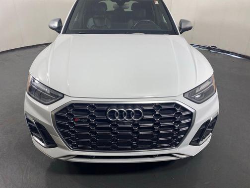 Glacier White Metallic 2021 Audi SQ5 3.0T Premium Plus