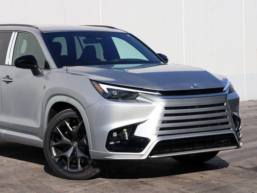 2026 Lexus TX 500h F SPORT Premium