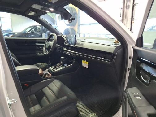 2025 Honda CR-V Hybrid Sport Touring AWD