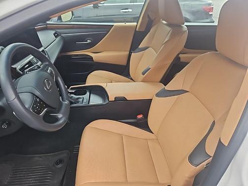 Eminent White Pearl 2024 Lexus ES 350 Base