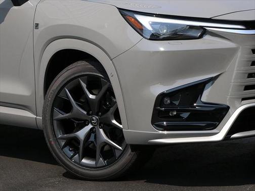 2025 Lexus TX 500h F SPORT Premium
