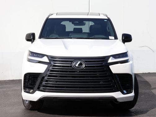 Eminent White Pearl 2026 Lexus LX 600 Premium