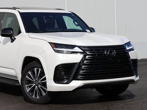 Eminent White Pearl 2026 Lexus LX 600 Premium