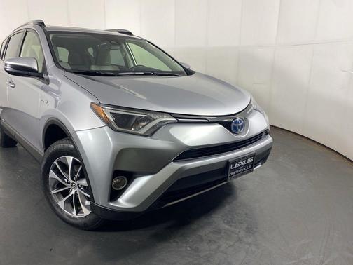 Silver Sky Metallic 2017 Toyota RAV4 Hybrid XLE