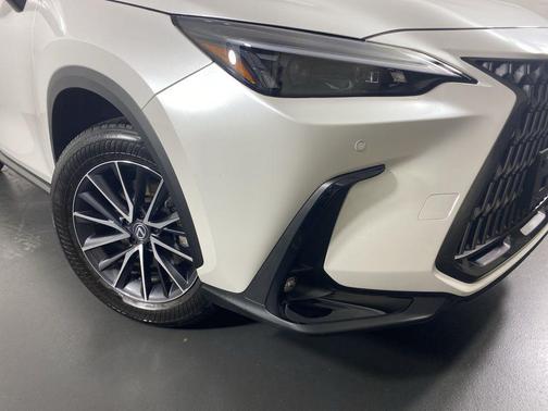 Eminent White Pearl 2024 Lexus NX 350 Premium