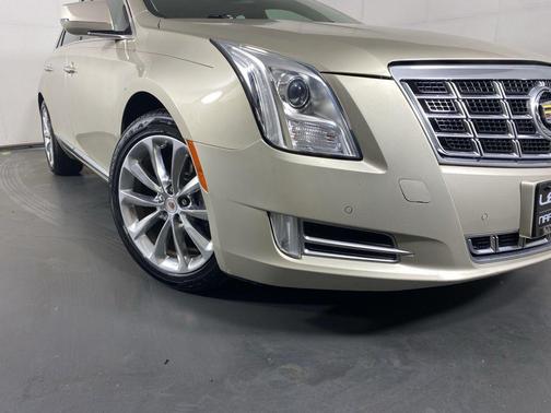 Silver Coast Metallic 2014 Cadillac XTS Luxury