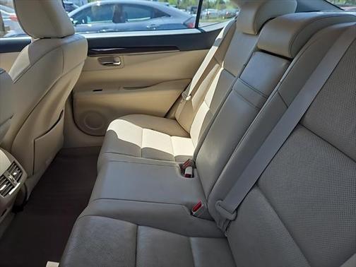 2015 Lexus ES 350 Crafted Line