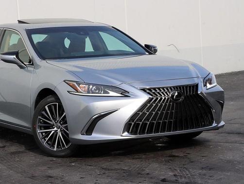2025 Lexus ES 350 Base