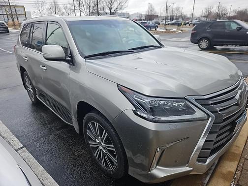 2021 Lexus LX 570 Three-Row