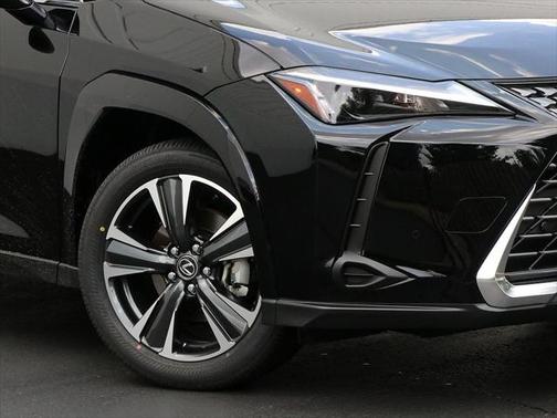 2025 Lexus UX 300h Premium