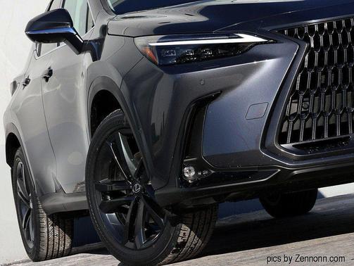 2026 Lexus NX 450h+ Luxury