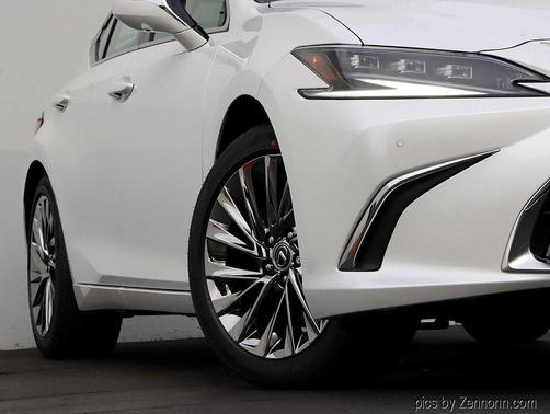 2025 Lexus ES 350 Ultra Luxury