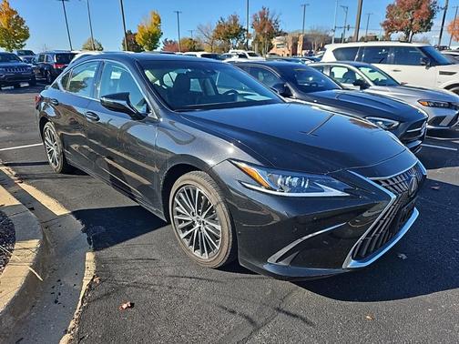 2023 Lexus ES 300h Base