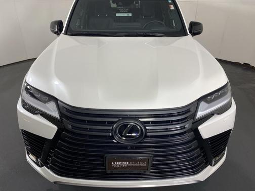 2024 Lexus LX 600 Luxury