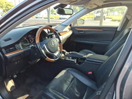 2014 Lexus ES 300h Base
