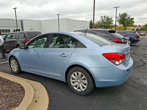 2011 Chevrolet Cruze LS