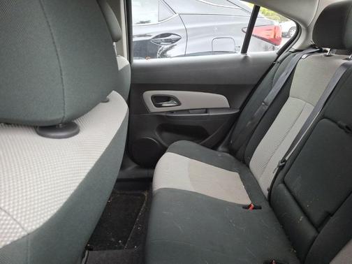 2011 Chevrolet Cruze LS