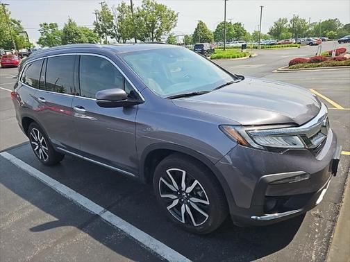 2022 Honda Pilot Touring 8-Passenger