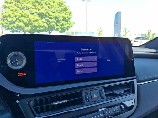 2024 Lexus ES 300h Luxury