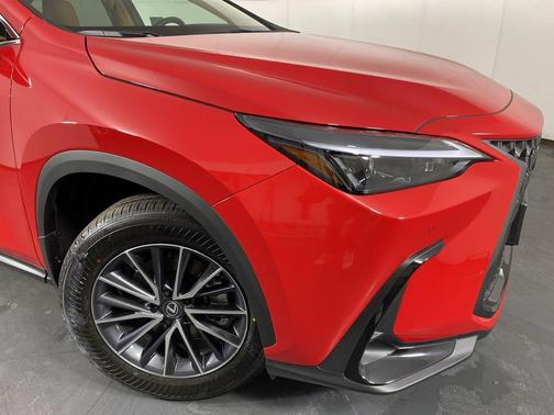 2025 Lexus NX 350 Premium