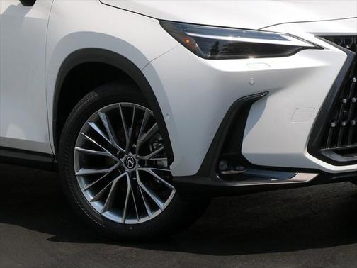 2025 Lexus NX 350h Luxury