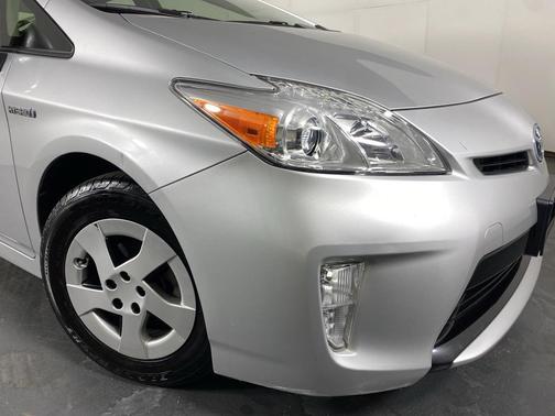 2013 Toyota Prius Two