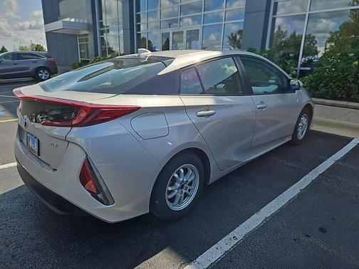 2022 Toyota Prius Prime XLE