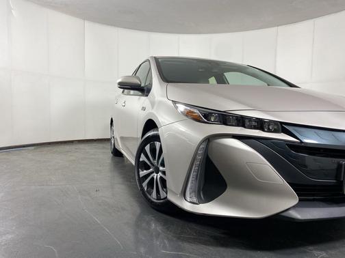2022 Toyota Prius Prime XLE