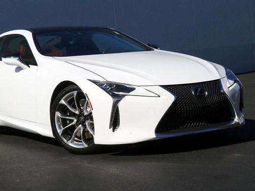 Photo 2 of 34 of 2018 Lexus LC 500 Base