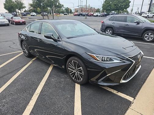 2025 Lexus ES 350 Base