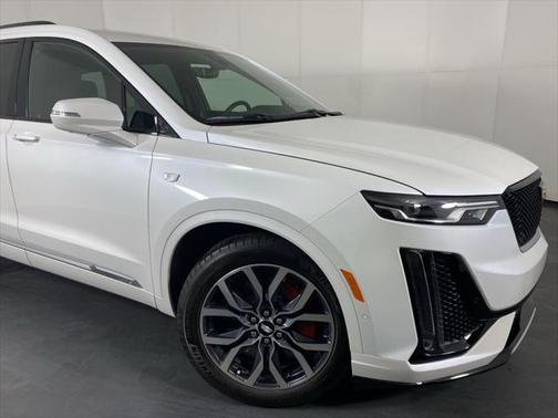 2025 Cadillac XT6 Sport AWD
