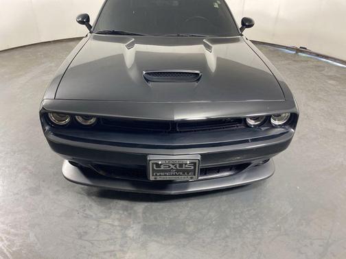 Pitch Black Clearcoat 2023 Dodge Challenger R/T