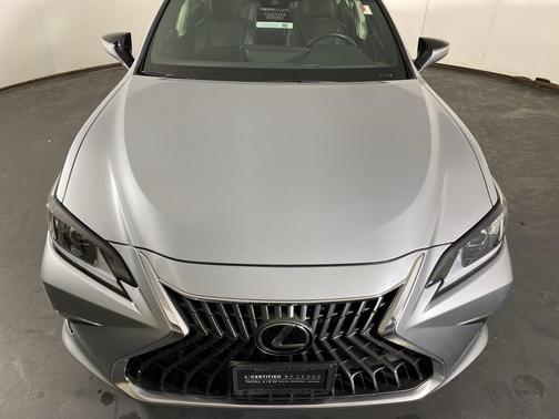 2023 Lexus ES 350 Base