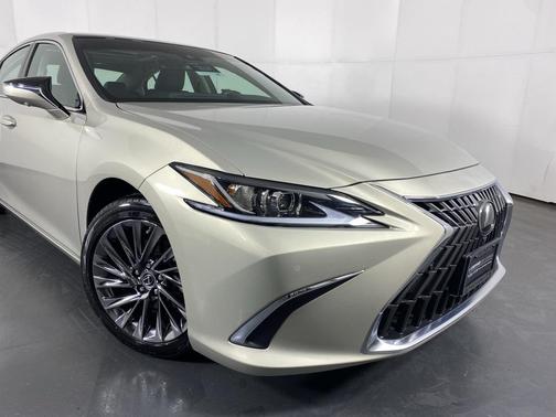 2025 Lexus ES 350 Luxury