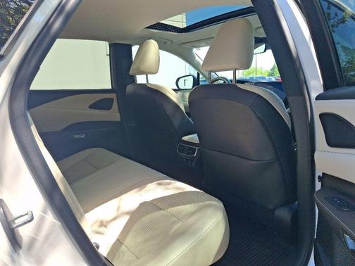 Eminent White Pearl 2023 Lexus RX 350 Premium