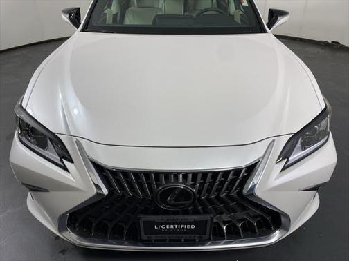 2024 Lexus ES 300h Base