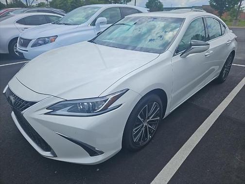 2024 Lexus ES 300h Base