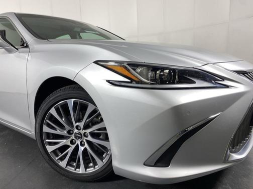 2021 Lexus ES 250 Base