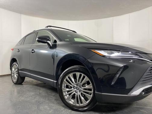 2022 Toyota Venza XLE