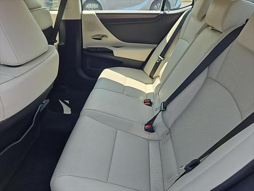 2024 Lexus ES 350 Base